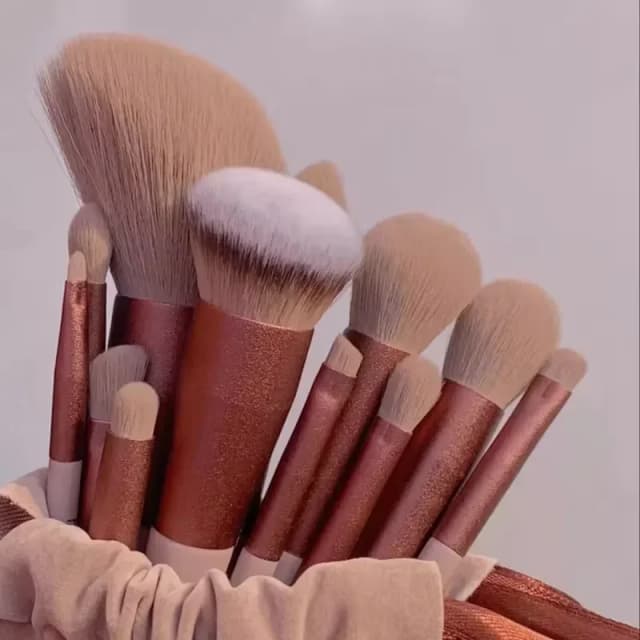 Juego de brochas de maquillaje de colores, 13 Uds., sombra de ojos, base, brochas de maquillaje para mujer, sombra de ojos, colorete, belleza, kit de herramientas de maquillaje suave